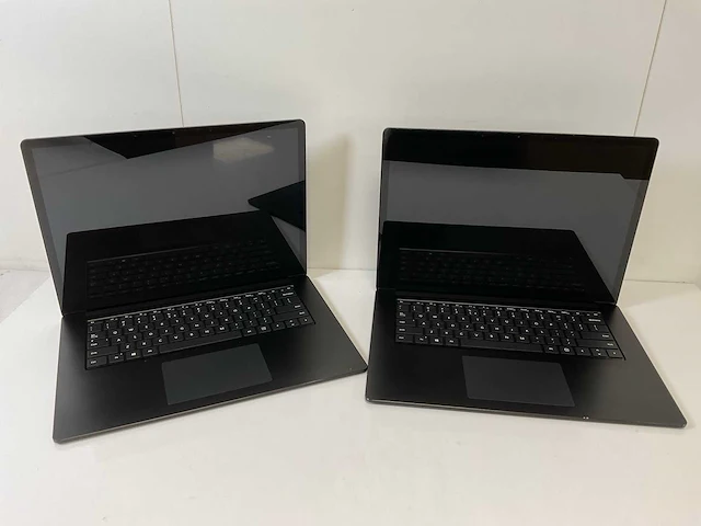 Microsoft corporation surface 3 15”, core(tm) i5 10th gen, 16 gb ram, 256 gb nvme touchscreen laptops (2x) - afbeelding 1 van  14