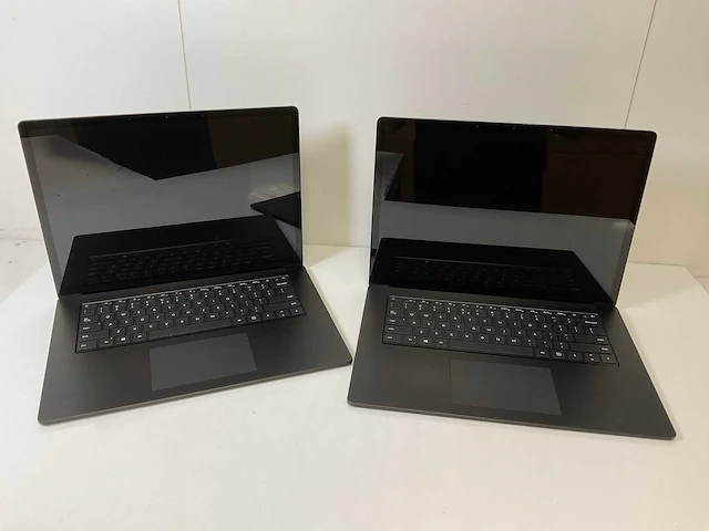 Microsoft corporation surface 3 15”, core(tm) i5 10th gen, 16 gb ram, 256 gb nvme touchscreen laptops (2x) - afbeelding 1 van  16