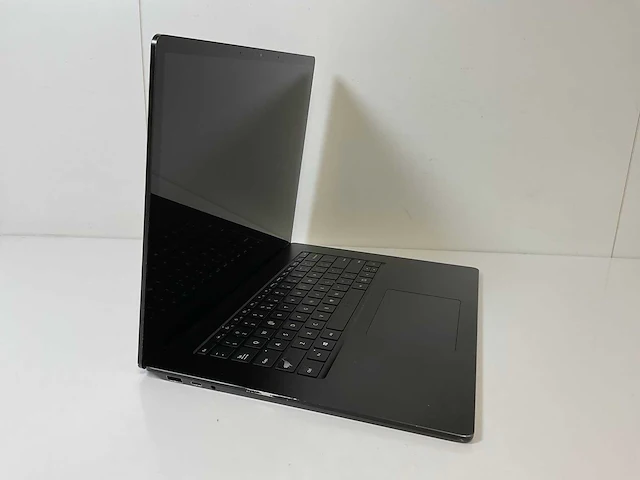 Microsoft corporation surface 3 15”, core(tm) i5 10th gen, 16 gb ram, 256 gb nvme touchscreen laptops (2x) - afbeelding 3 van  16