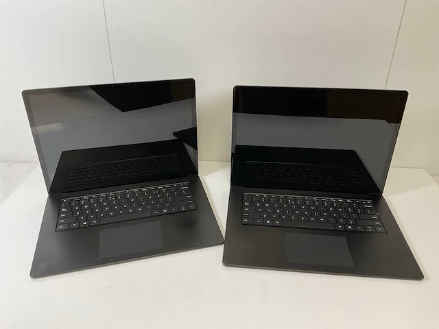 Microsoft corporation surface 3 15”, core(tm) i5 10th gen, 16 gb ram, 256 gb nvme touchscreen laptops (2x) - afbeelding 1 van  15