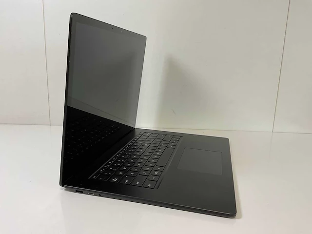 Microsoft corporation surface 3 15”, core(tm) i5 10th gen, 16 gb ram, 256 gb nvme touchscreen laptops (2x) - afbeelding 11 van  16