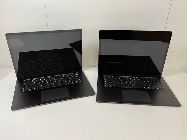 Microsoft corporation surface 3 15”, core(tm) i5 10th gen, 16 gb ram, 256 gb nvme touchscreen laptops (2x) - afbeelding 1 van  16