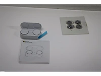 Microsoft draadloze in-ear oordopje - (lichtgrijs) - afbeelding 4 van  5