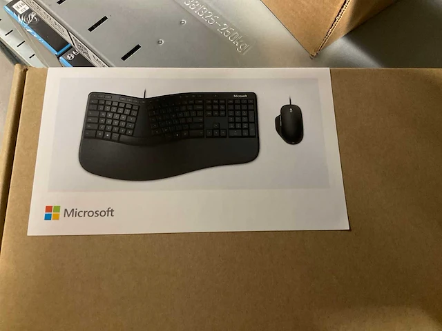 Microsoft ergonomisch toetsenbord - afbeelding 1 van  2