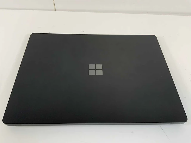Microsoft surface 3 13,5", core(tm) i7 10e generatie, 16 gb ram, 256 gb nvme-laptop - afbeelding 5 van  7