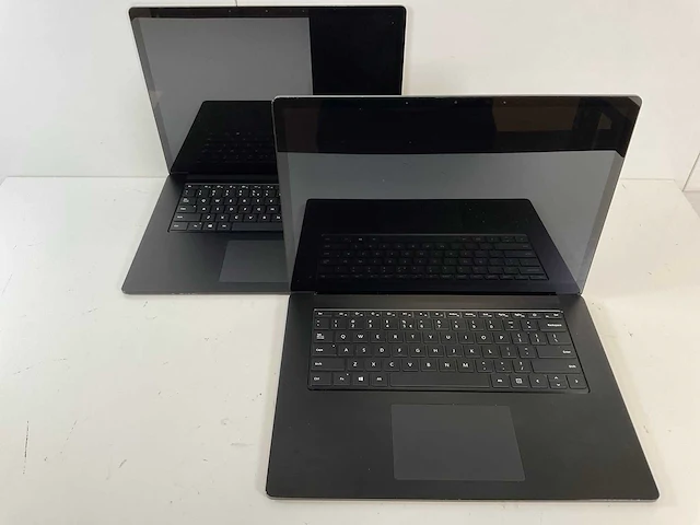Microsoft surface 3 15”, core(tm) i5 10th gen, 16 gb ram, 256 gb nvme laptops (2x) - afbeelding 1 van  15