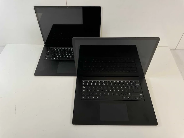 Microsoft surface 3 15”, core(tm) i5 10th gen, 16 gb ram, 256 gb nvme laptops (2x) - afbeelding 1 van  15