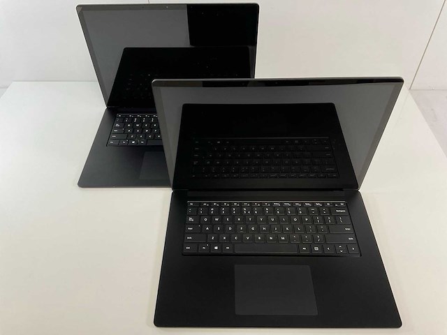 Microsoft surface 3 15”, core(tm) i5 10th gen, 16 gb ram, 256 gb nvme laptops (2x) - afbeelding 1 van  15