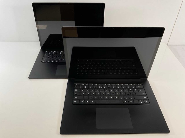 Microsoft surface 3 15”, core(tm) i5 10th gen, 16 gb ram, 256 gb nvme laptops (2x) - afbeelding 1 van  15