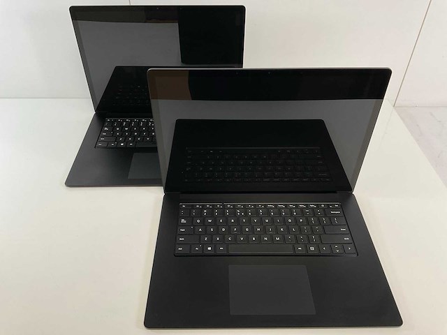 Microsoft surface 3 15”, core(tm) i5 10th gen, 16 gb ram, 256 gb nvme laptops (2x) - afbeelding 1 van  15