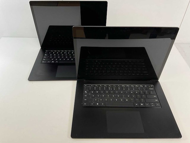 Microsoft surface 3 15”, core(tm) i5 10th gen, 16 gb ram, 256 gb nvme laptops (2x) - afbeelding 1 van  15