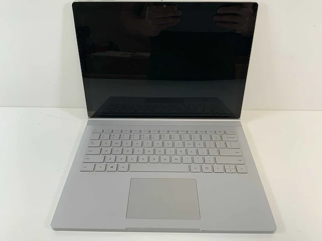 Microsoft surface book 2 13.5", core(tm) i7 8th gen, 16 gb ram, 512 gb nvme laptop - afbeelding 1 van  7