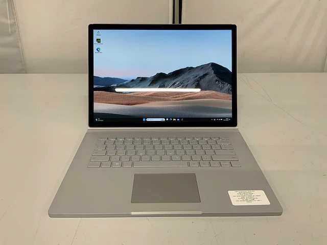 Microsoft surface book 2 laptop (2x) - afbeelding 1 van  12