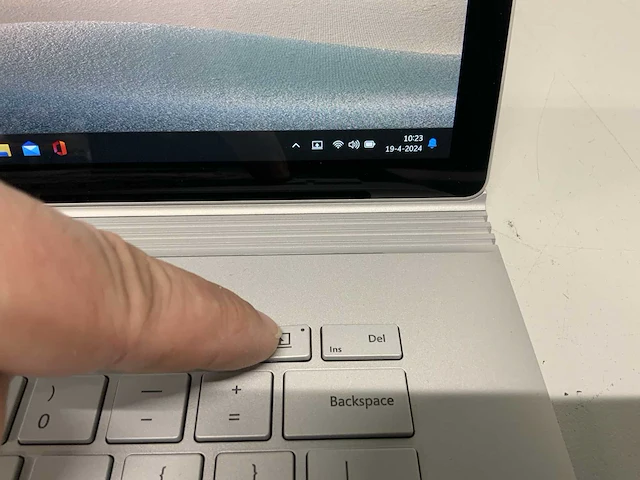 Microsoft surface book 2 laptop (2x) - afbeelding 9 van  12