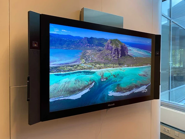 Microsoft surface hub 1597 - 55" interactieve touchscreen monitor met verstelbare muurbeugel - afbeelding 1 van  34