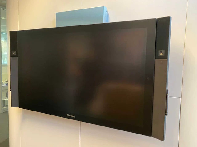 Microsoft surface hub 1597 - 55" interactieve touchscreen monitor met verstelbare muurbeugel - afbeelding 19 van  34