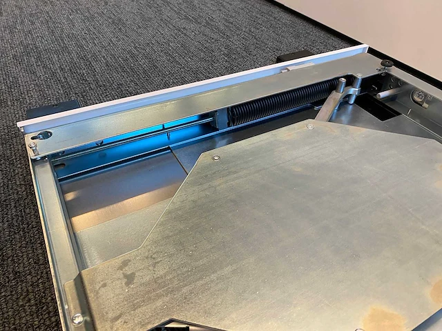 Microsoft surface hub 1597 - 55" interactieve touchscreen monitor met verstelbare muurbeugel - afbeelding 26 van  34