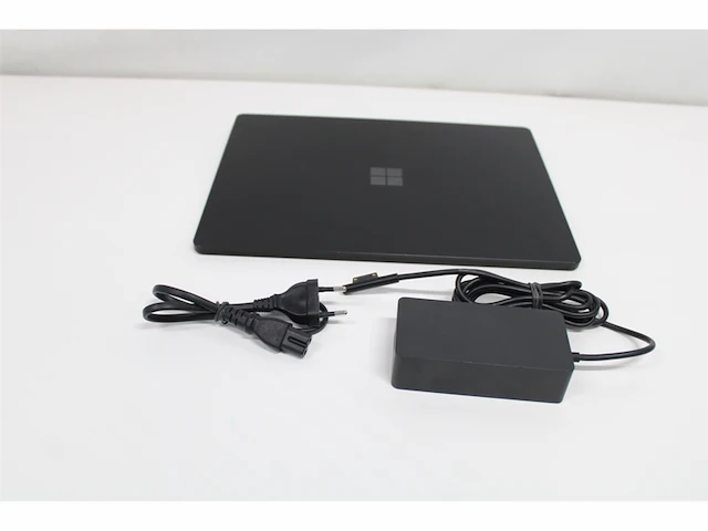 Microsoft surface laptop 4 intel coretm i5 i51135g7 13.5 touchscreen 8 gb lpddr4xsdram 512 gb ssd qwerty zwart - afbeelding 5 van  7