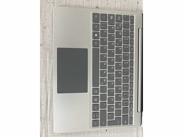 Microsoft surface laptop go, 8gb ram, 256gb ssd platin - afbeelding 6 van  7
