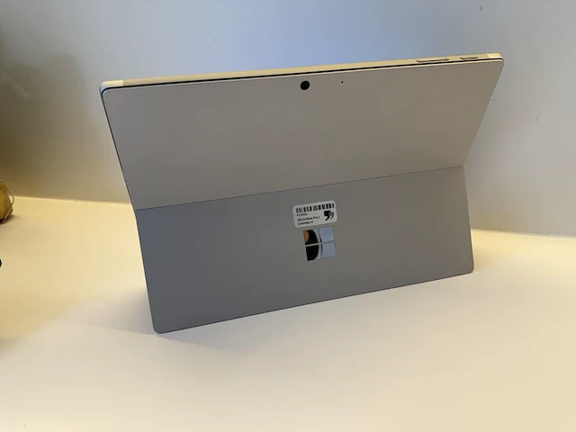 Microsoft surface pro7 model 1866. 8gb ram. 128 gb hd. intel core i5-1035g4 [email protected] z-1.50ghz. windows 10 ... - afbeelding 2 van  2