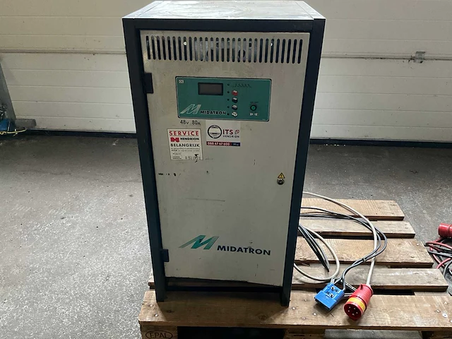 Midatron acculader 48v 80a - afbeelding 1 van  4