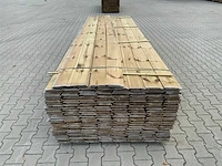 Midden europees grenen - overhangend rabatdeel 3600x145x18mm (196x) - afbeelding 5 van  10