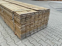 Midden europees grenen - overhangend rabatdeel 3600x145x18mm (196x) - afbeelding 10 van  10