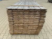 Midden europees grenen - overhangend rabatdeel 3600x145x18mm (224x) - afbeelding 2 van  10