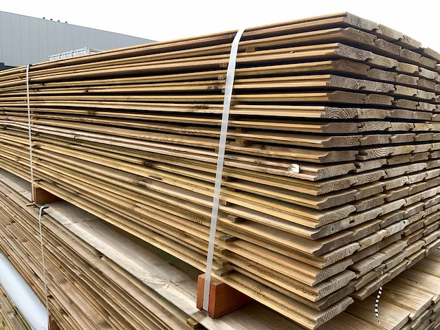 Midden europees grenen - overhangend rabatdeel 4000x145x18mm (168x) - afbeelding 6 van  7
