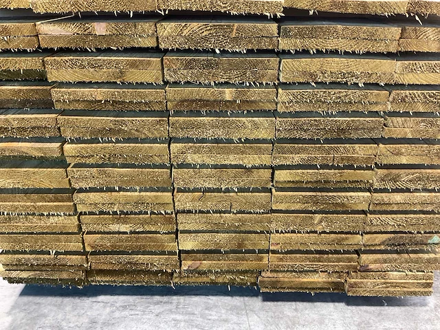 Midden-europees vuren plank fijnbezaagd 179,5x20x1,9 cm (320x) - afbeelding 5 van  8