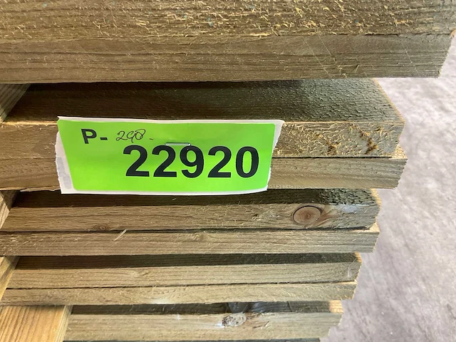 Midden-europees vuren plank fijnbezaagd 179,5x20x1,9 cm (320x) - afbeelding 8 van  8