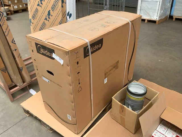 Midea mdv-v80w/dn1 airconditioning buitenunit - afbeelding 2 van  5