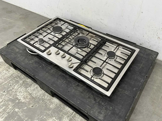 Miele - inbouw gasfornuis - afbeelding 2 van  4