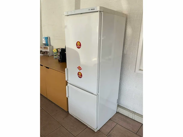 Miele - kd 3424 s - koel/vrieskast - afbeelding 2 van  9