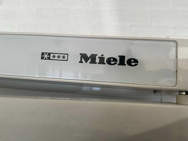 Miele - kd 3424 s - koel/vrieskast - afbeelding 4 van  9