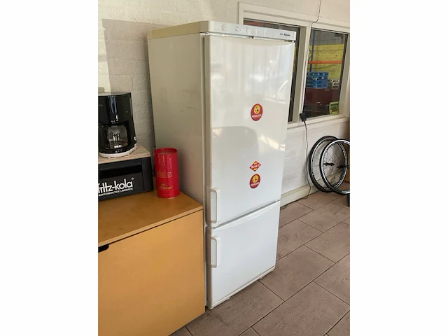 Miele - kd 3424 s - koel/vrieskast - afbeelding 8 van  9