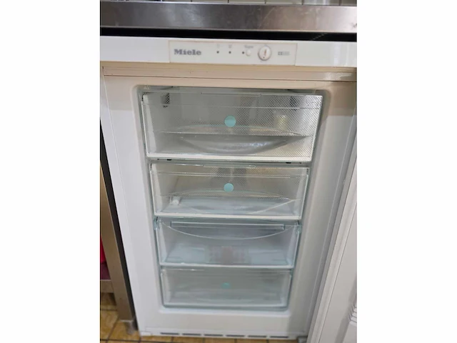 Miele - super - tafelmodel vriezer - afbeelding 4 van  4