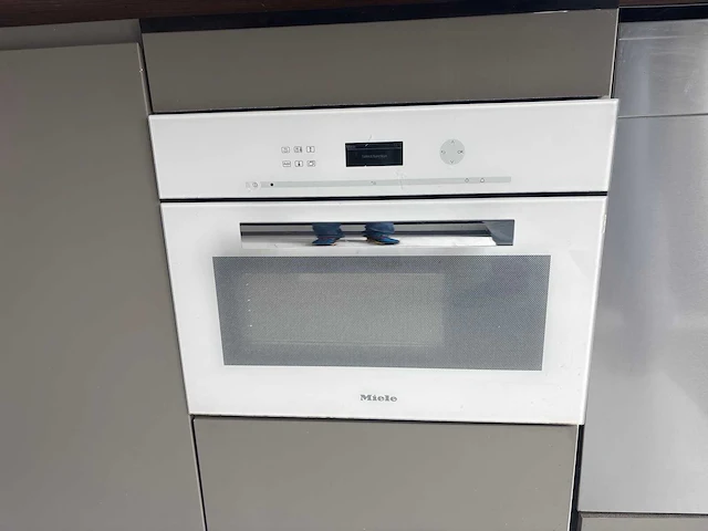 Miele dg4301 conventionele oven - afbeelding 2 van  7
