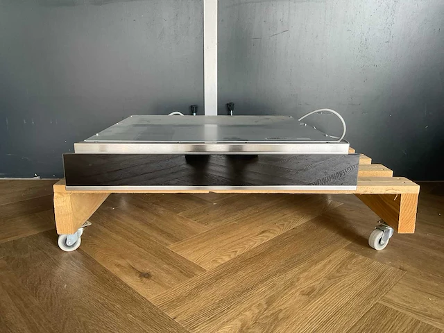 Miele egw6210 warmhoudlade - afbeelding 1 van  3
