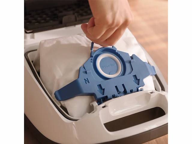 Miele hyclean 3d efficiency gn xxl-pack stofzuigerzakken 16 stuks - afbeelding 3 van  4