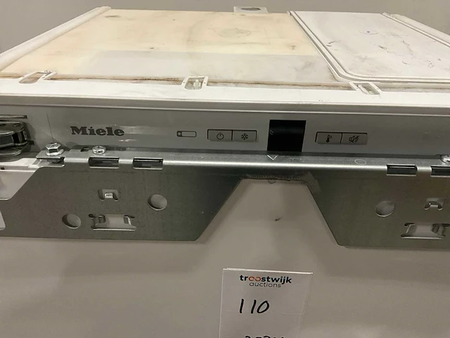 Miele inbouw koelkast - afbeelding 2 van  4