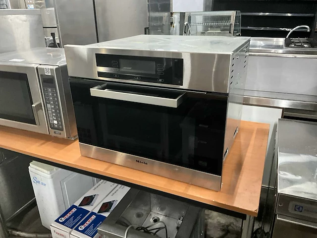 Miele mw 6004 combi magnetron - afbeelding 1 van  7