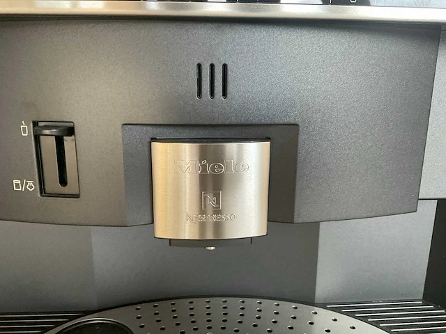 Miele (nespresso) cva3660 koffiemachine - afbeelding 2 van  2