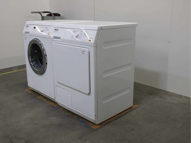 Miele w 3205 softcare system wasmachine & miele t 8403 c softcare system wasdroger - afbeelding 6 van  7