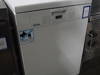Miele - afbeelding 2 van  8