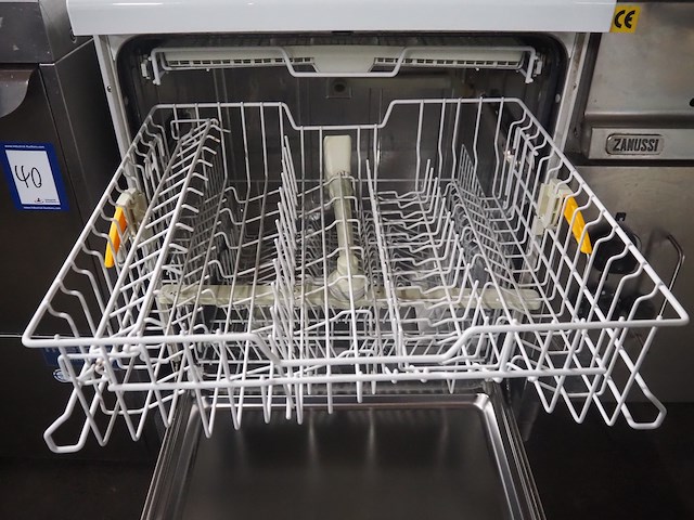 Miele - afbeelding 6 van  8