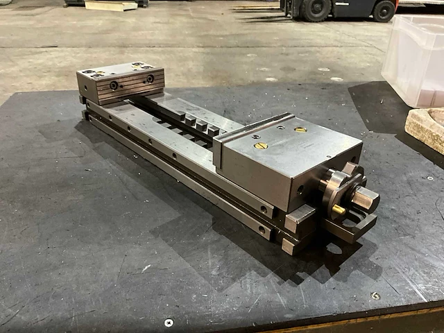Mifra modular sp150 machineklem - afbeelding 1 van  6