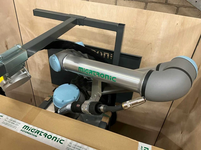 Migatronic - cowelder ur10e/sigma select 400c pulse - welding robot - 2022 - afbeelding 3 van  9