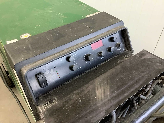 Migatronic tig commander 320 ac/dc lasmachine - afbeelding 5 van  6