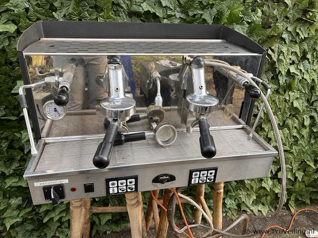 Miko professionele espressomachine - afbeelding 1 van  6